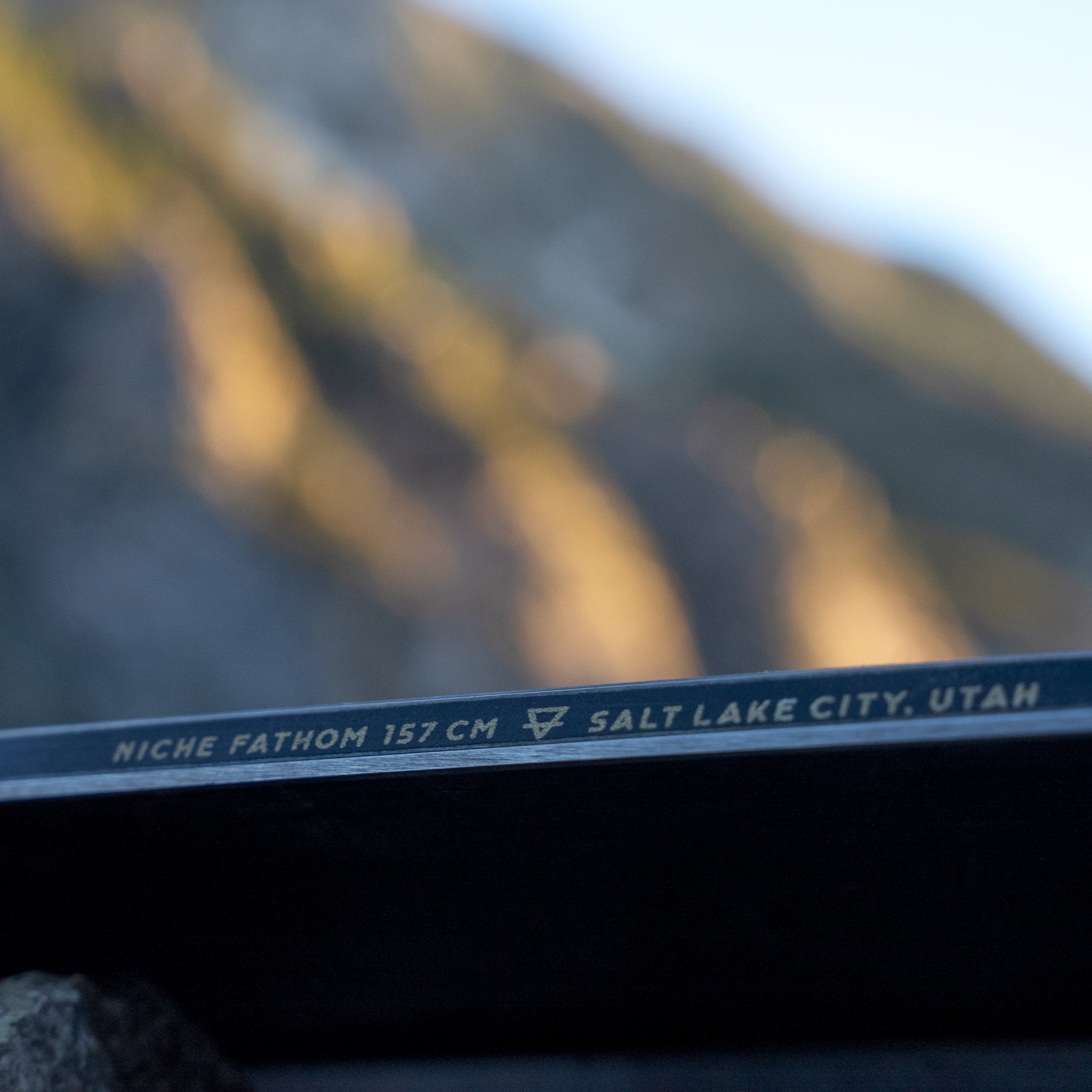 niche fathom snowboard charcoal graphic detail