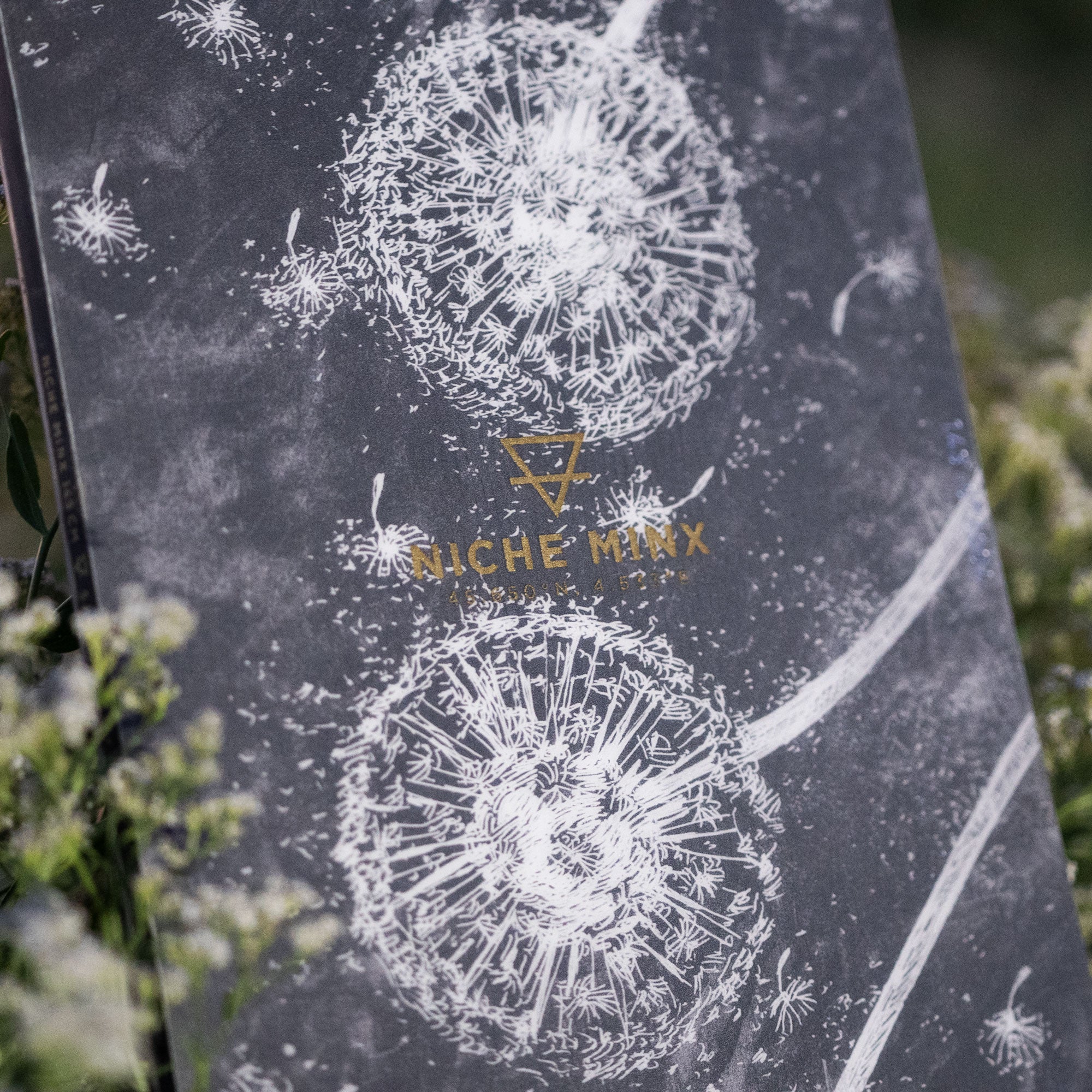 niche minx dandelion detail