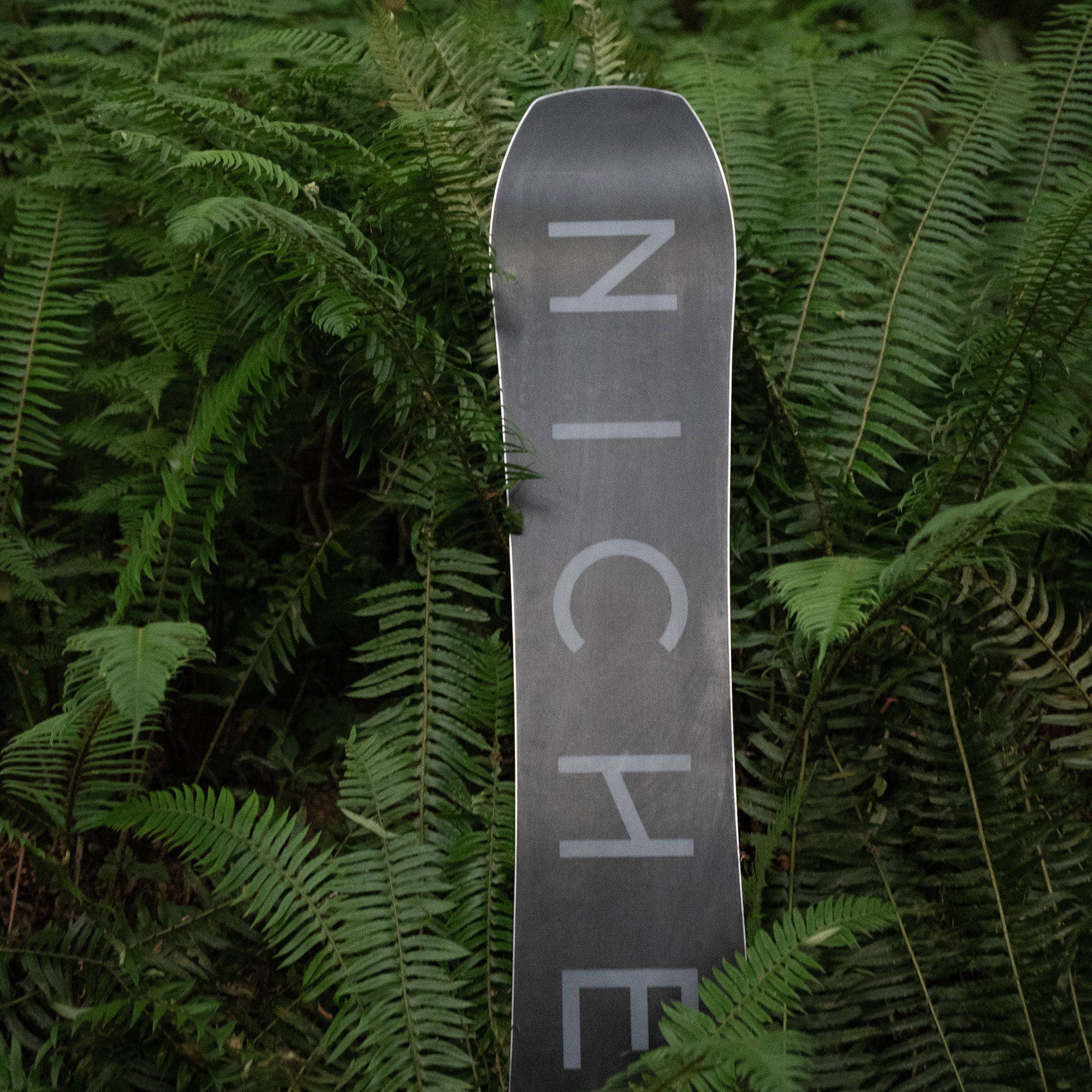 niche pyre snowboard moa base