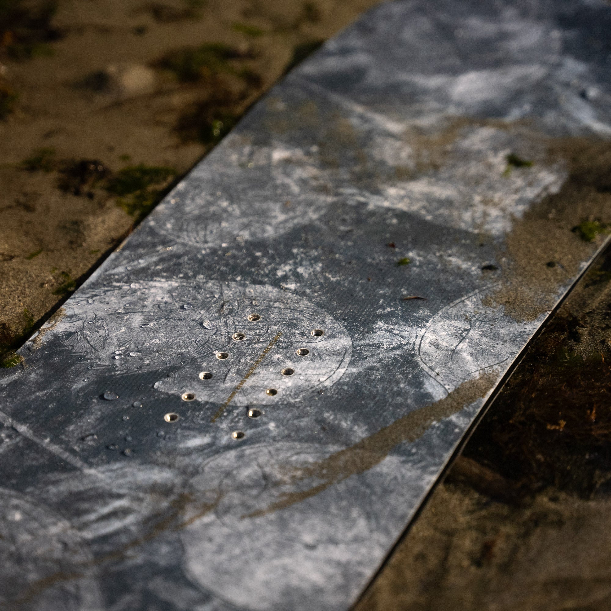 niche story snowboard crabs graphic detail