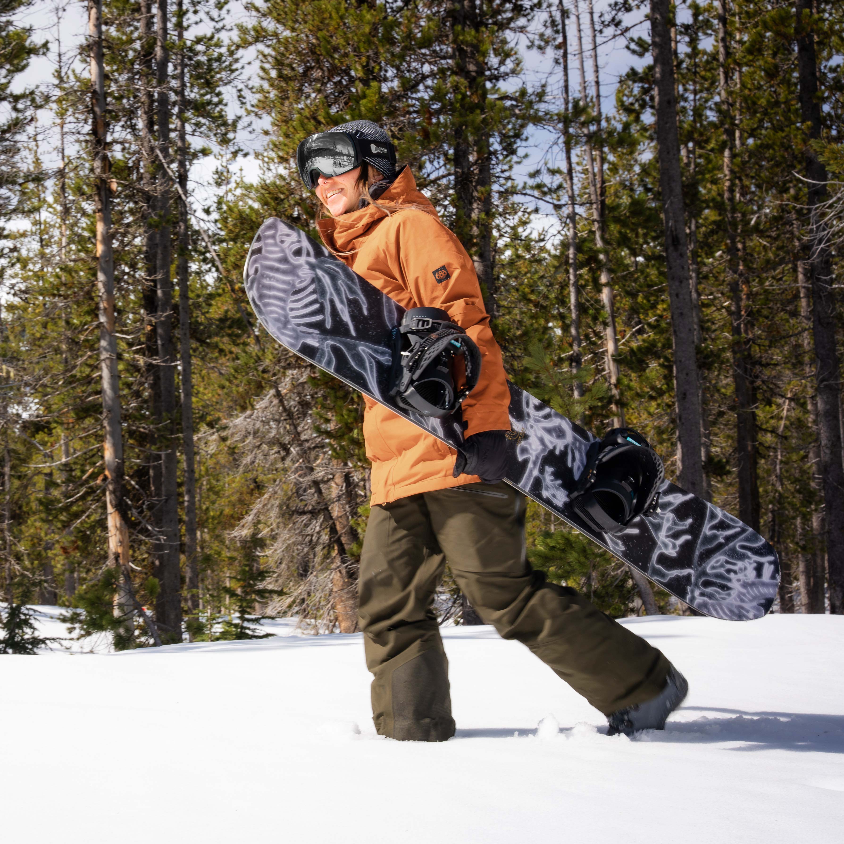 【新品未使用】NICHE MINX 143cm 21-22モデル スノーボード NICHE MINX 143 21-22モデル スノーボード Niche Minx Snowboard