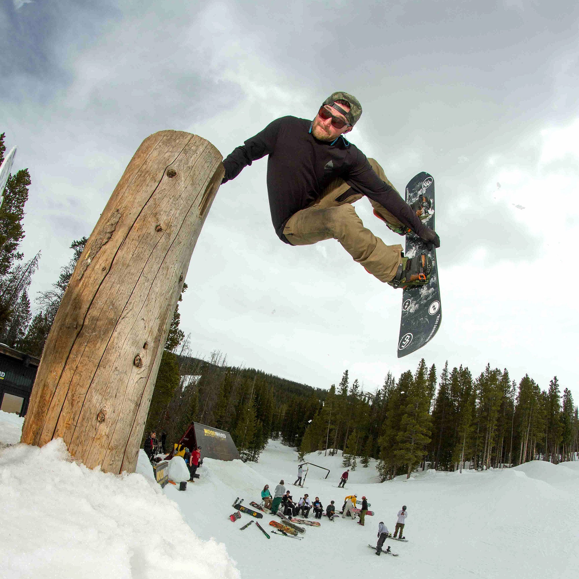 niche snowboards team rider Alex Martin