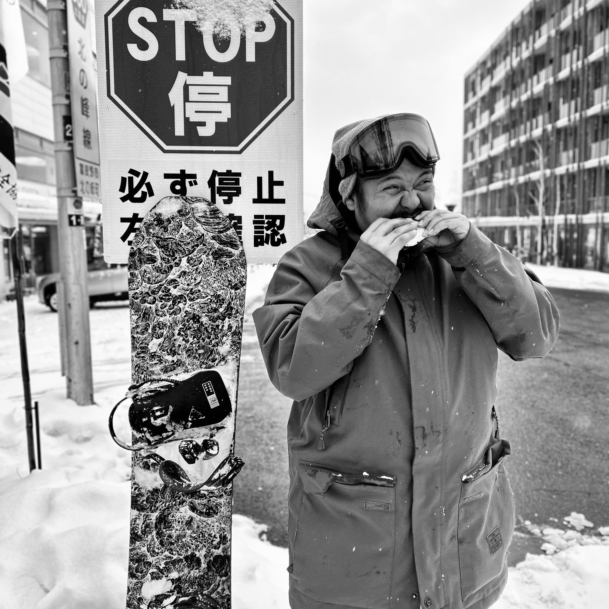 niche snowboards ambassador Carlo Marasigan